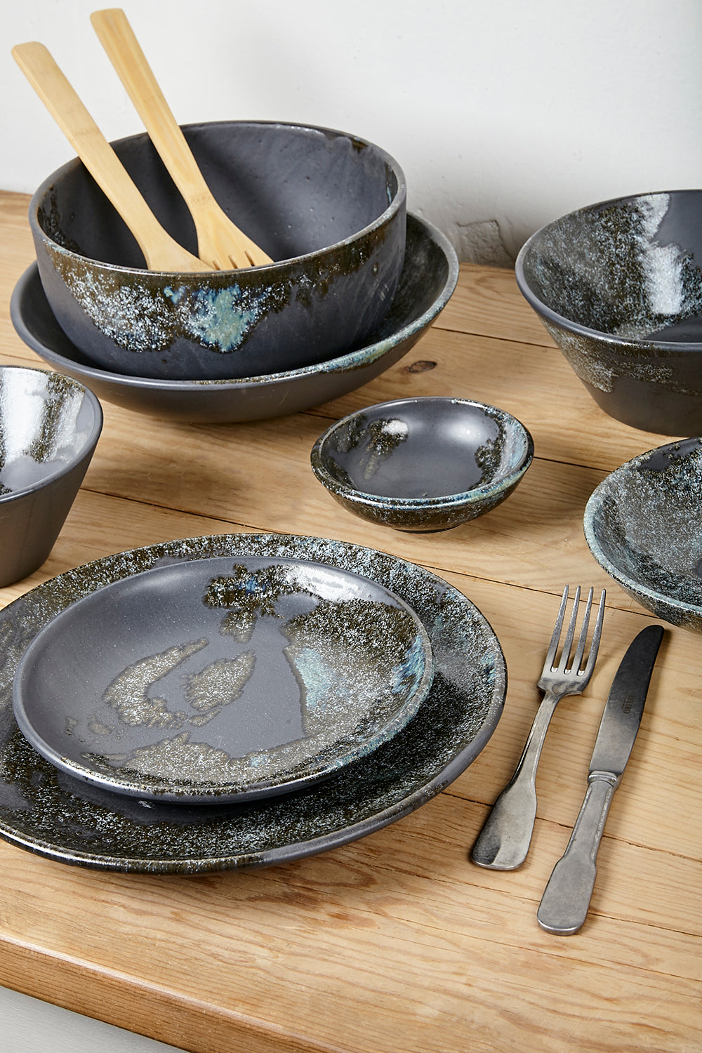 Ampurdan Black Tableware